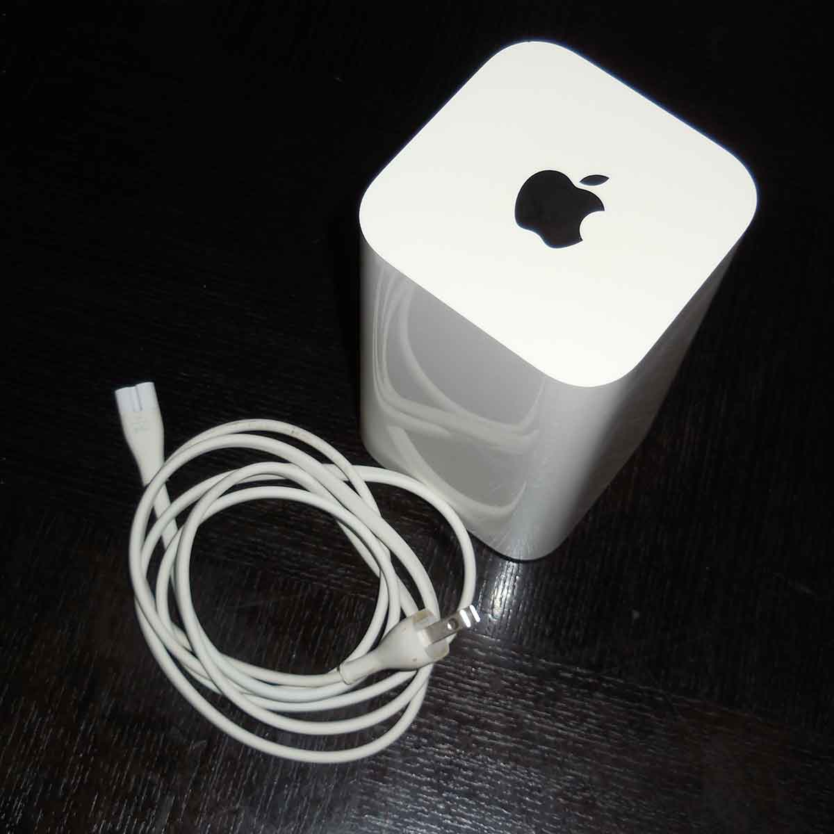 Apple Wi-Fiルーター AirMac Extreme A1521